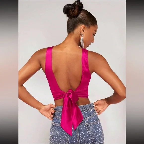 Solid Ruched Crop Satin Blouse - Picture 4 of 6